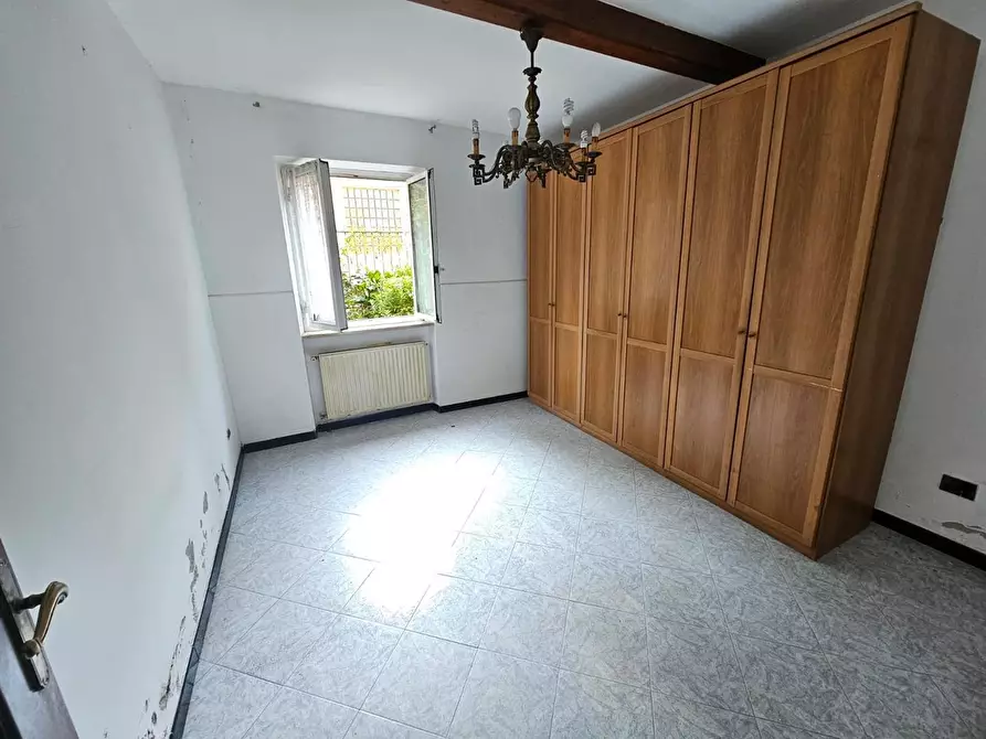 Immagine 12 di Bilocale in vendita  in Via campomorone 93 a Genova