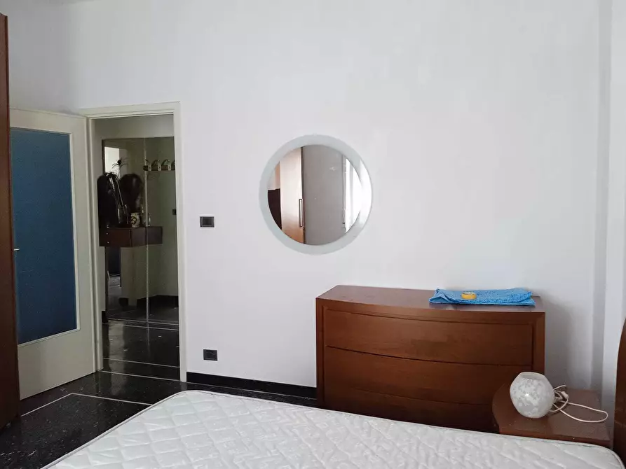 Immagine 12 di Bilocale in vendita  in Via Pierino Negrotto Cambiaso 4B a Genova