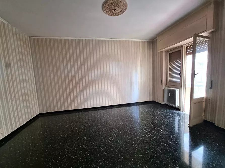 Immagine 1 di Pentalocale in vendita  in Via Paolo Anfossi 68c a Genova