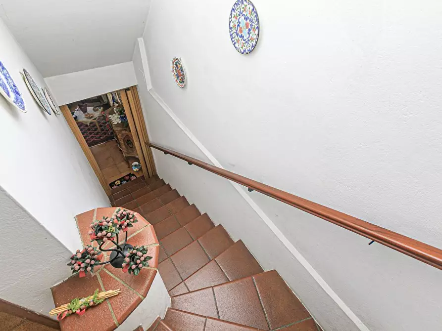 Immagine 16 di Pentalocale in vendita  in Via Costigliolo a Mignanego