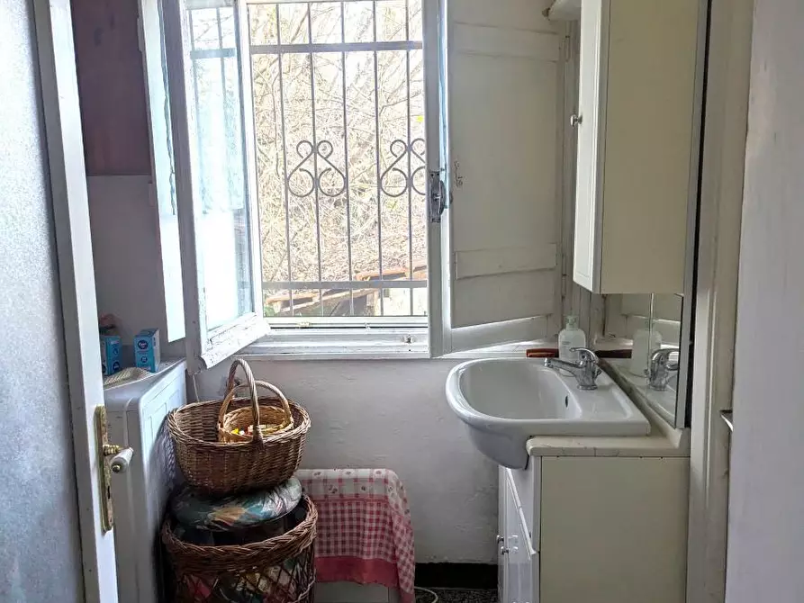 Immagine 16 di Trilocale in vendita  in Via Balletti 10 a Ceranesi