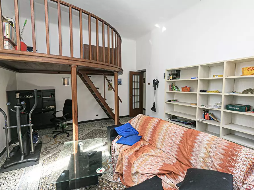 Immagine 4 di Bilocale in vendita  in Salita Murta 1a a Genova