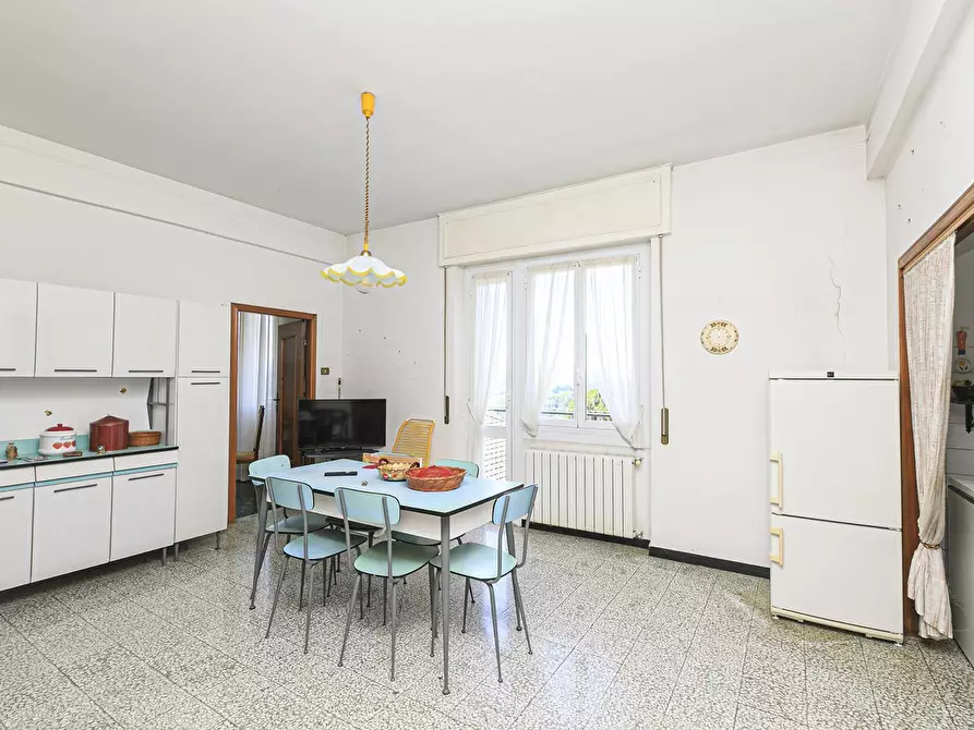 Immagine 25 di Pentalocale in vendita  in Via Primo Cavallieri 55 a Campomorone