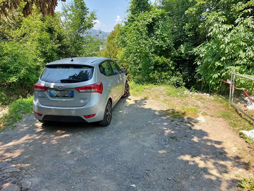 Immagine 33 di Bilocale in vendita  in Via Cremeno 10 a Genova