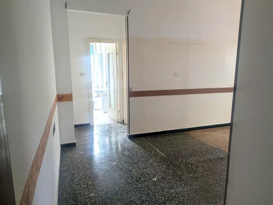Immagine 12 di Bilocale in vendita  in Via Campomorone 75 a Genova