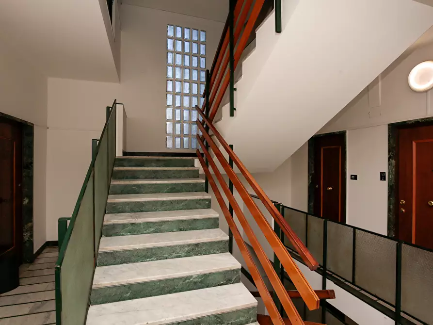 Immagine 50 di Pentalocale in vendita  in Via Paolo Anfossi 68c a Genova