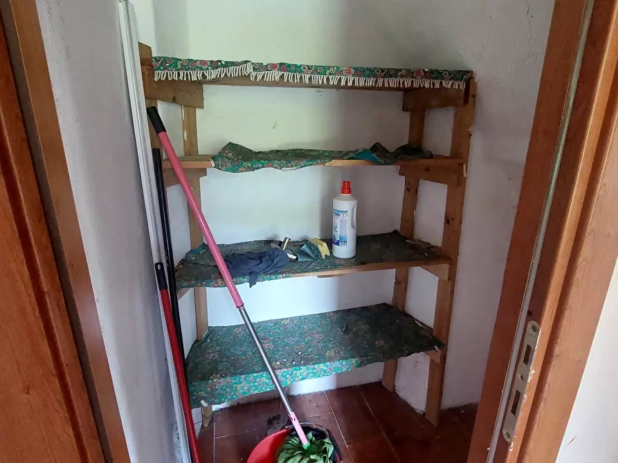 Immagine 18 di Bilocale in vendita  in Via Cremeno 10 a Genova