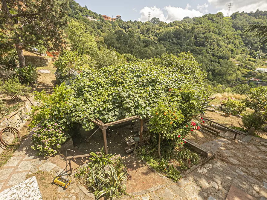 Immagine 52 di Villa in vendita  in Via privata Scanduè 23 a Serra Riccò