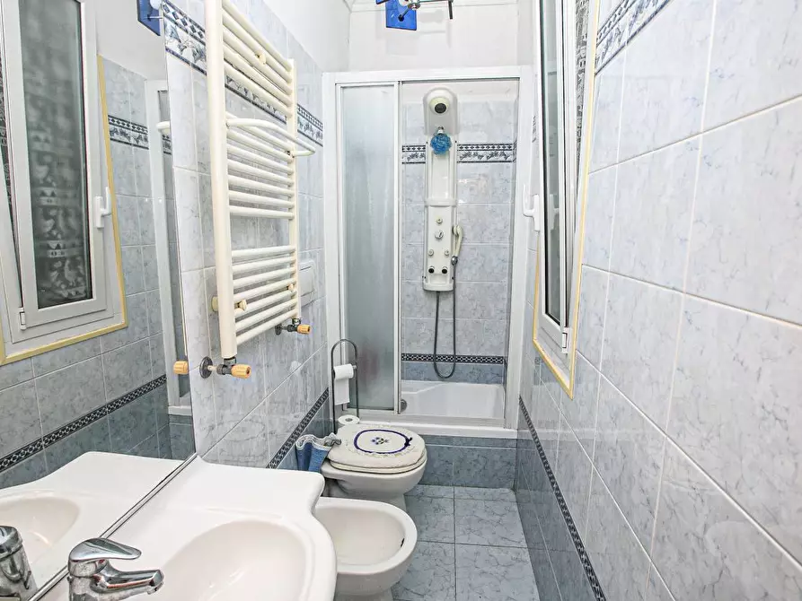 Immagine 33 di Bilocale in vendita  in Salita Castrofino a Genova