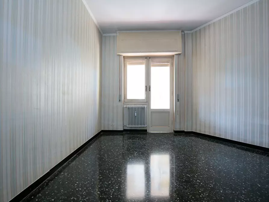 Immagine 3 di Pentalocale in vendita  in Via Paolo Anfossi 68c a Genova