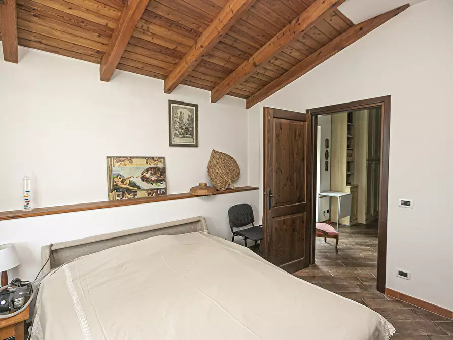 Immagine 47 di Villa in vendita  in Via privata Scanduè 23 a Serra Riccò