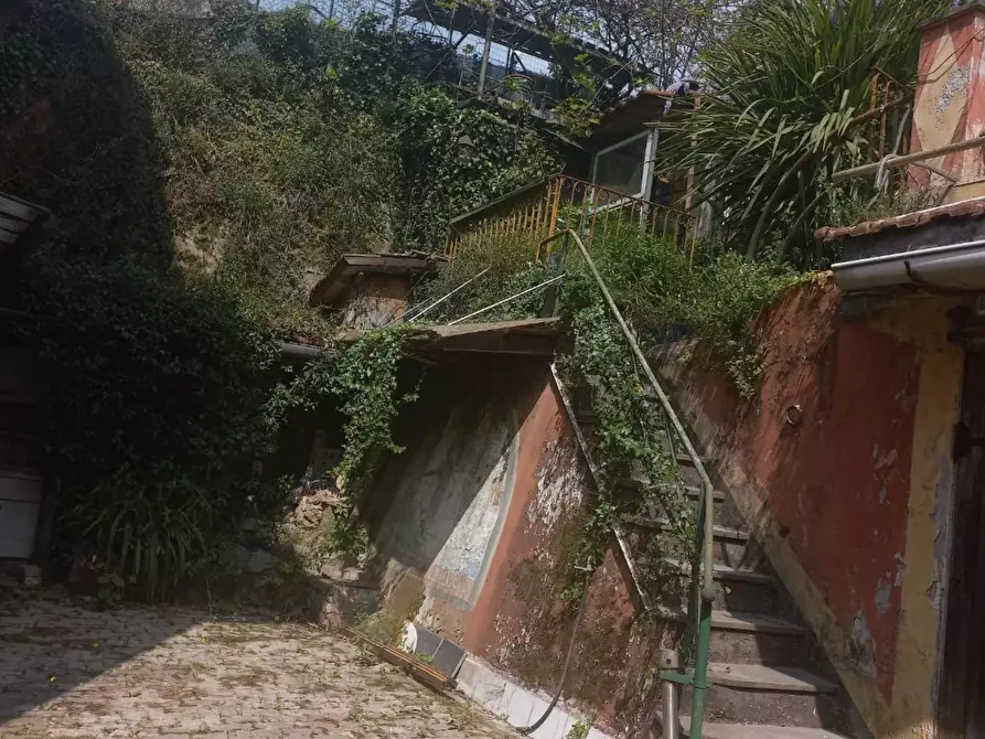 Immagine 42 di Bilocale in vendita  in Via campomorone 93 a Genova