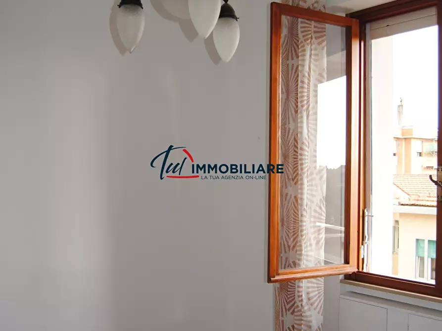 Immagine 20 di Pentalocale in vendita  in Viale Cassa di Risparmio 37 a Livorno