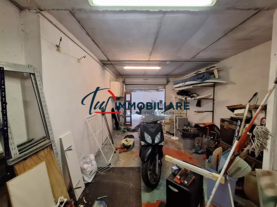 Immagine 27 di Quadrilocale in vendita  in Via del Limoncino 2 a Livorno