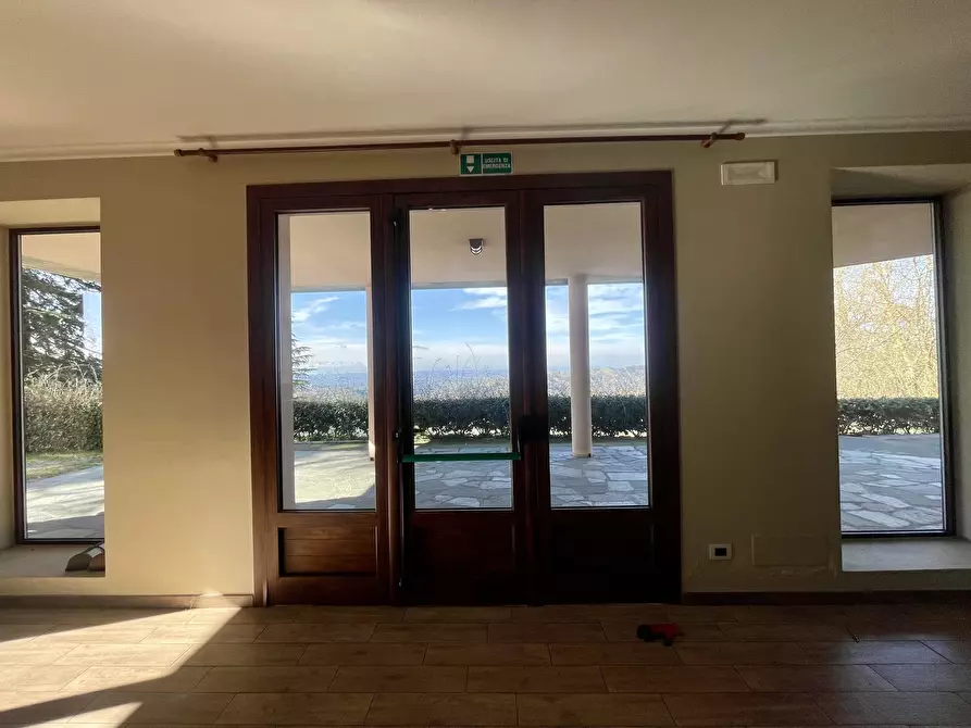 Immagine 11 di Villa in vendita  in Località Cerreta 1 a Roddino