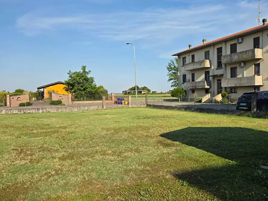 Immagine 36 di Porzione di casa in vendita  in Via Provinciale 23 a Sissa Trecasali