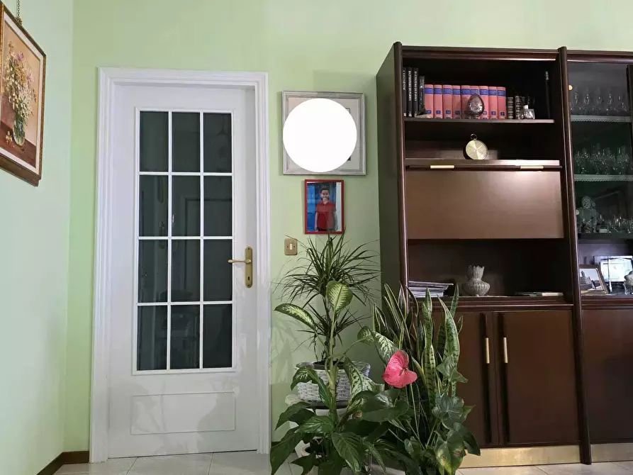 Immagine 14 di Trilocale in vendita  in viale delle esposizioni 83 a Parma
