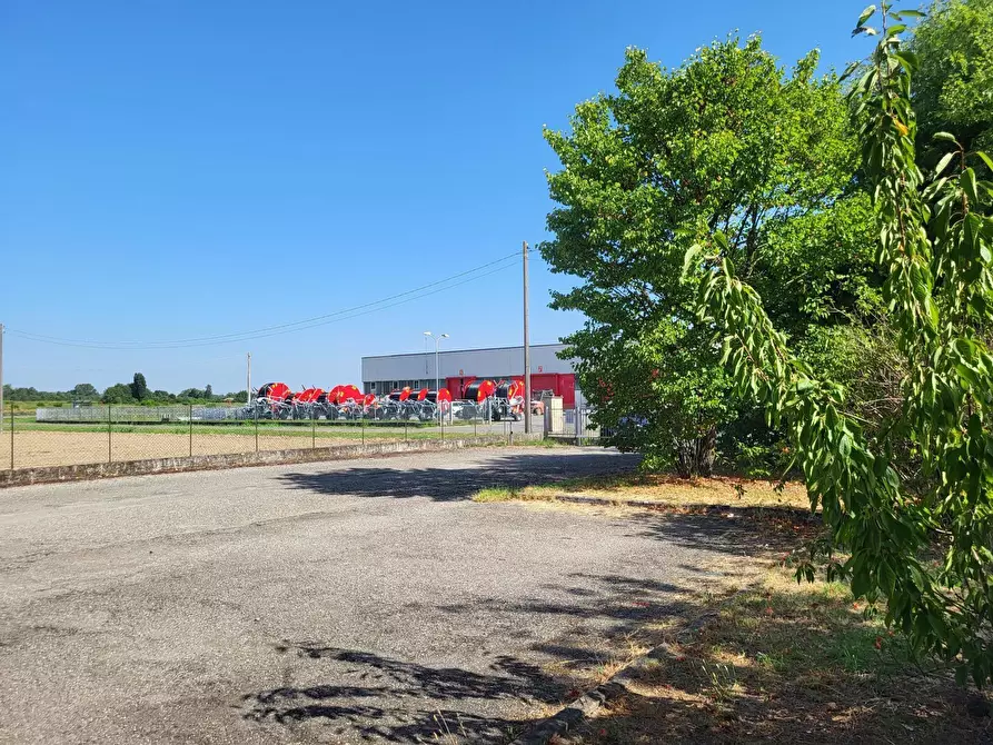 Immagine 22 di Attività artigianale in vendita  in Via Fenilbruciato 2 a Sissa Trecasali