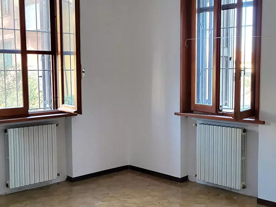 Immagine 32 di Villa in vendita  in Strada Cornazzano 3 a Sissa Trecasali