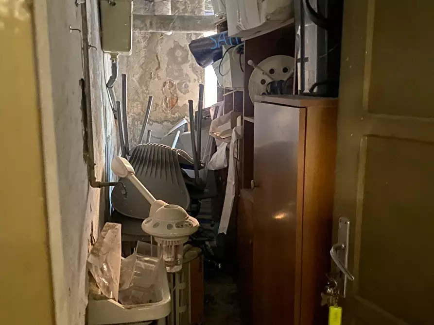 Immagine 15 di Locale commerciale in affitto  in Via Volturno 14 b a Parma