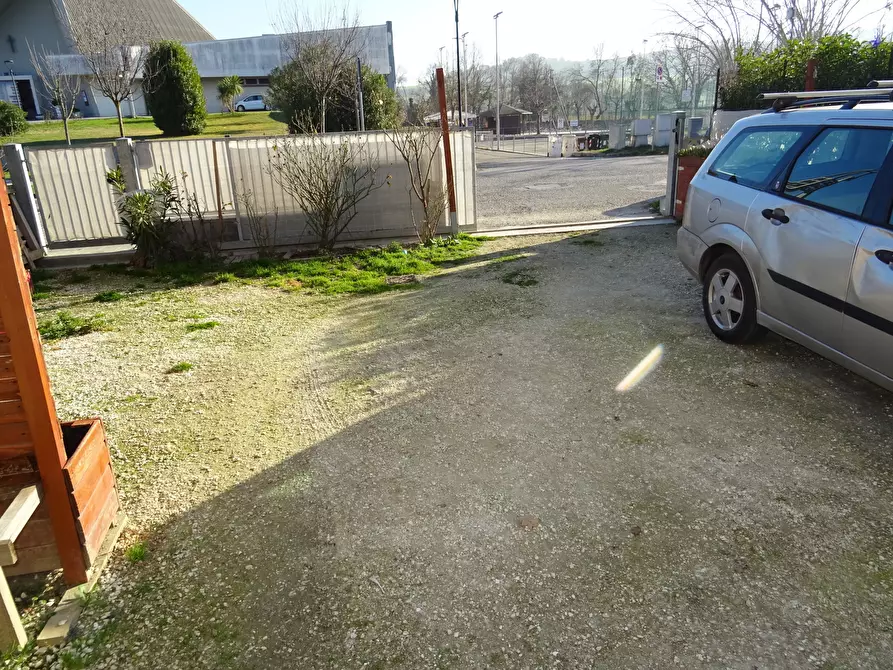 Immagine 21 di Casa indipendente in vendita  a Trecastelli