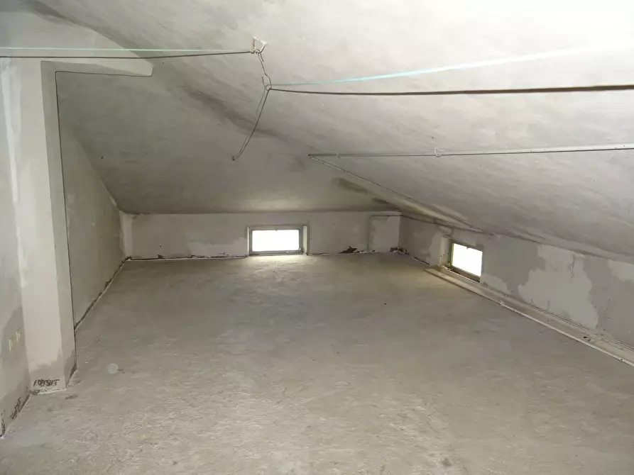 Immagine 28 di Villa in vendita  a Corinaldo