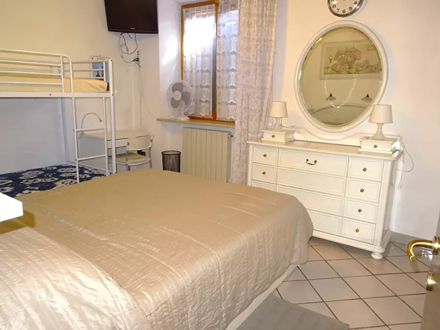Immagine 18 di Rustico / casale in vendita  a Ostra Vetere