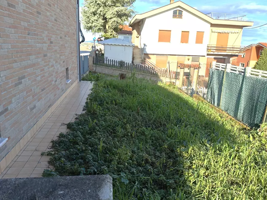 Immagine 22 di Trilocale in vendita  a Ostra Vetere