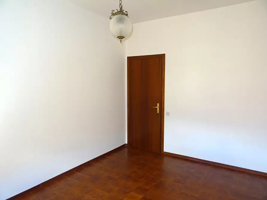 Immagine 11 di Quadrilocale in vendita  a Serra De' Conti