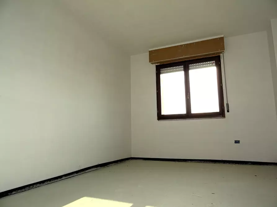 Immagine 11 di Quadrilocale in vendita  a Ostra