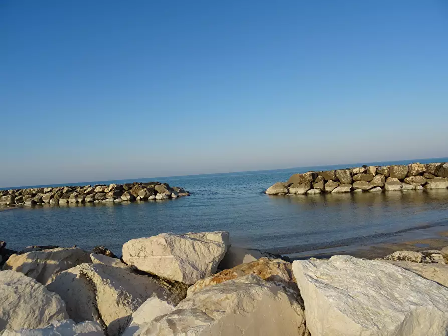 Immagine 1 di Bilocale in vendita  a Fano