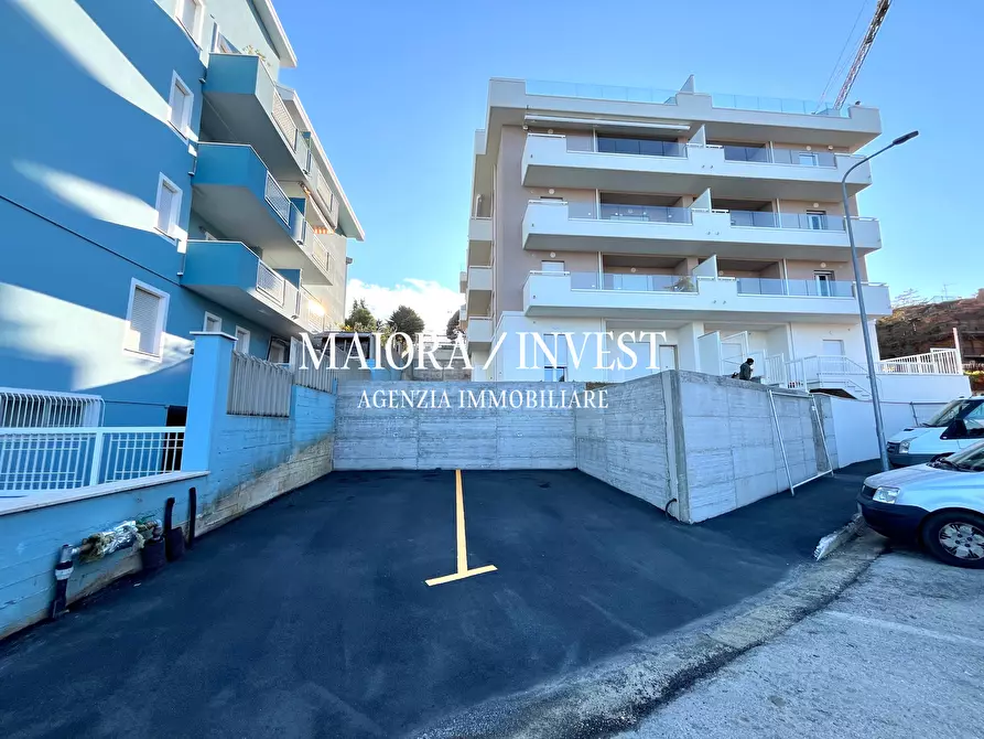 Immagine 26 di Trilocale in vendita  a Acquaviva Picena