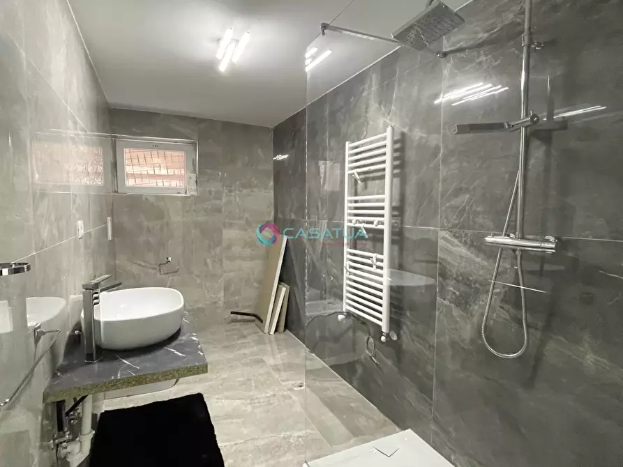 Immagine 23 di Trilocale in vendita  in Via Papa Giovanni XXIII 65 a Chieti