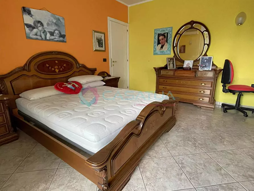 Immagine 30 di Porzione di casa in vendita  a Silvi