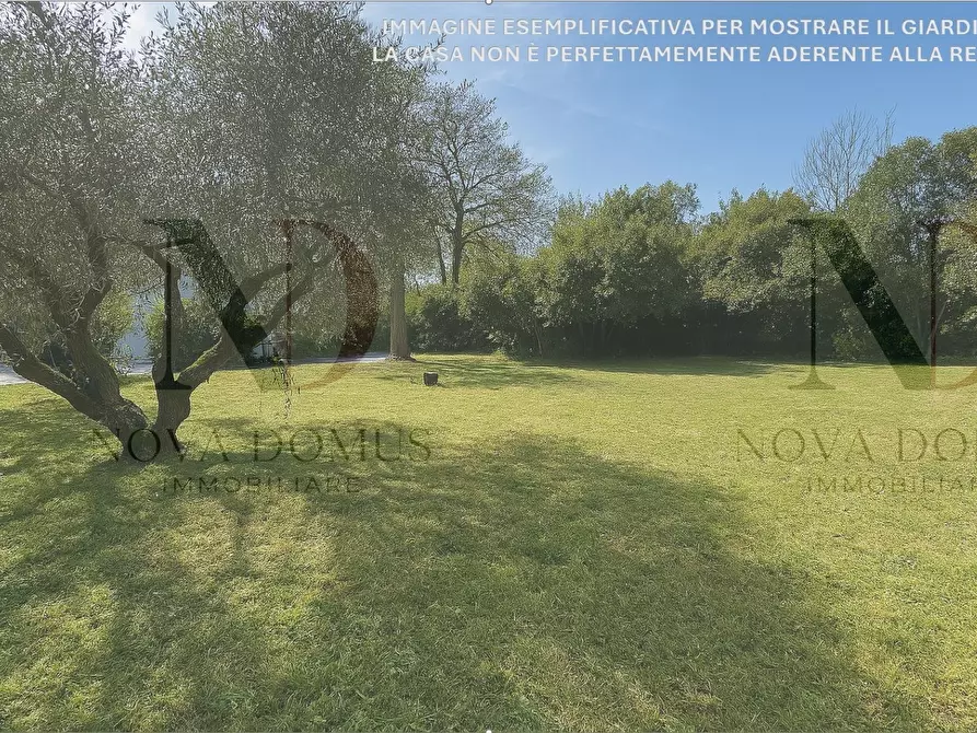 Immagine 4 di Casa indipendente in vendita  in Via degli Ulivi 13 a Castelnuovo Magra