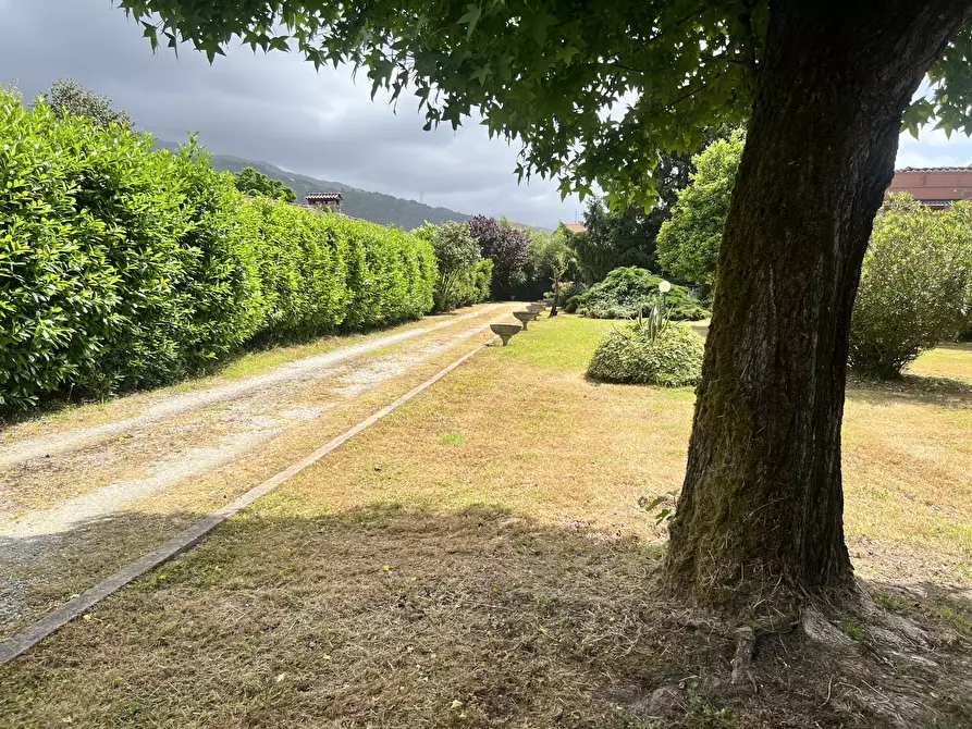 Immagine 42 di Villa in vendita  in Via Acquala 40 a Montignoso