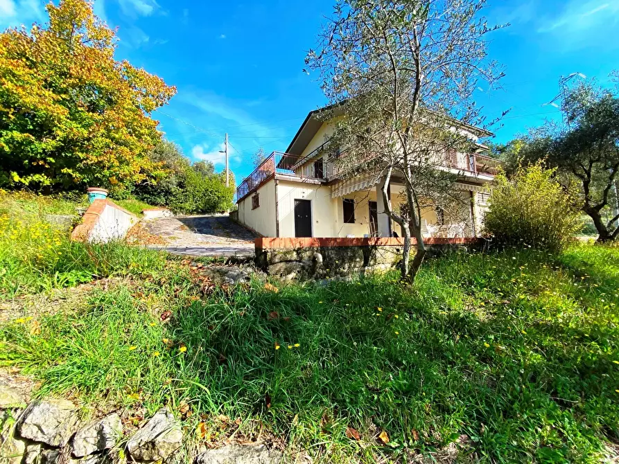 Immagine 18 di Villa in vendita  in Via Ghigliolo Alto 26 a Sarzana