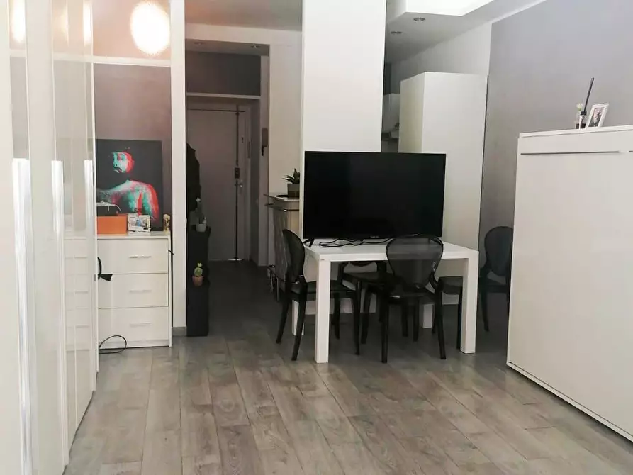 Immagine 4 di Monolocale in affitto  a Carrara