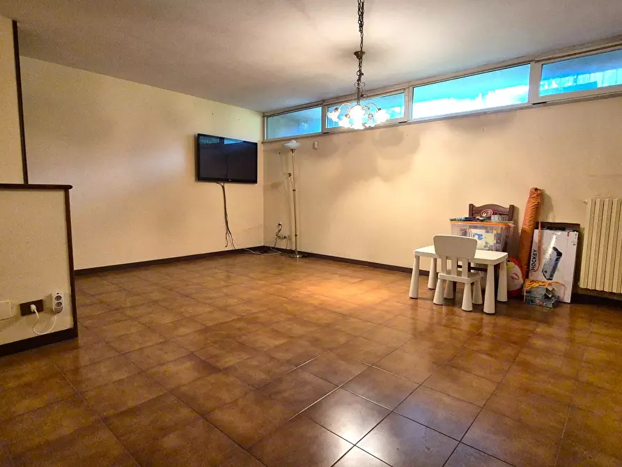 Immagine 53 di Villetta a schiera in vendita  in Via Madonnina 11 a Ortonovo