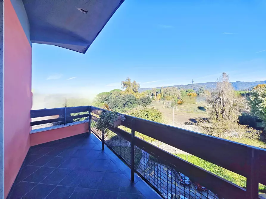 Immagine 21 di Quadrilocale in vendita  in Piazza Giacomo Matteotti 8 a Sarzana