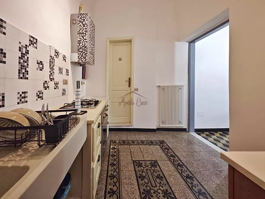 Immagine 17 di Trilocale in vendita  a Sarzana