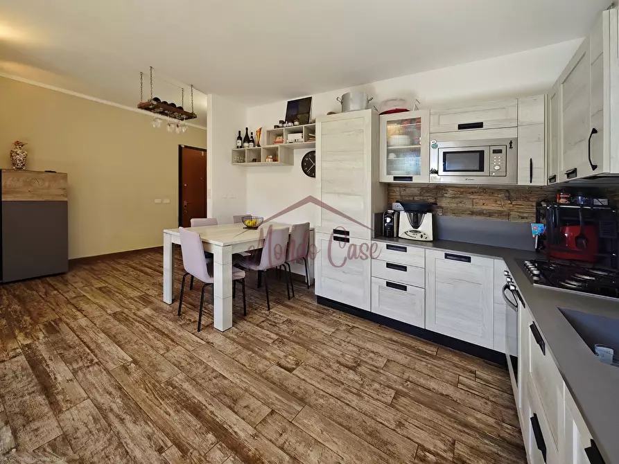 Immagine 16 di Pentalocale in vendita  in Via Socrate Benacci 29 a Sarzana