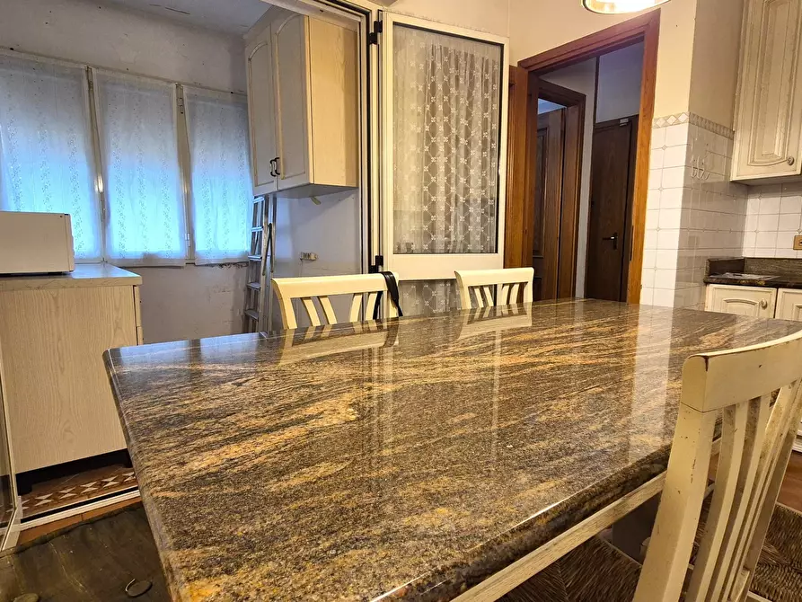 Immagine 16 di Villetta a schiera in vendita  in Via Madonnina 11 a Ortonovo