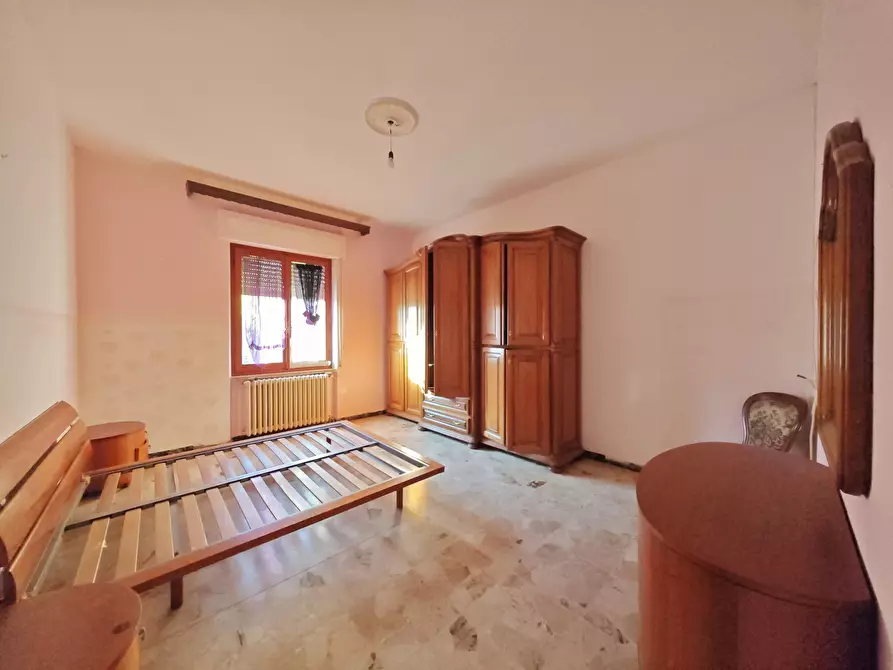 Immagine 45 di Porzione di casa in vendita  in SP23 683 a Castelnuovo Magra
