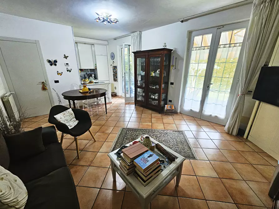 Immagine 2 di Trilocale in vendita  in Via XXV Aprile 44 a Ameglia