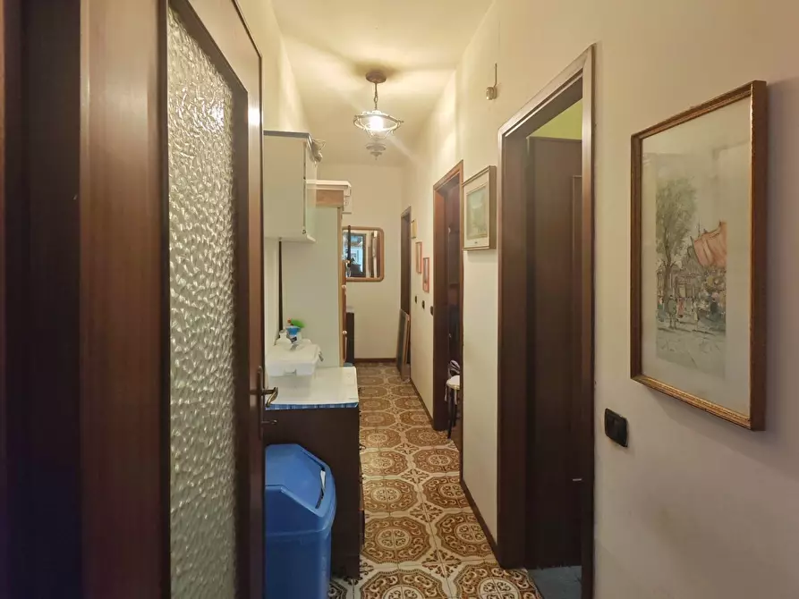 Immagine 24 di Quadrilocale in vendita  in Via Antonio Gramsci 31 a Ortonovo