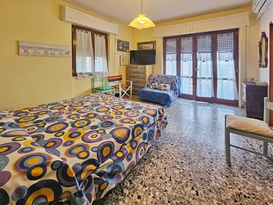 Immagine 2 di Bilocale in vendita  in Via P. Ratti 32 a Ameglia