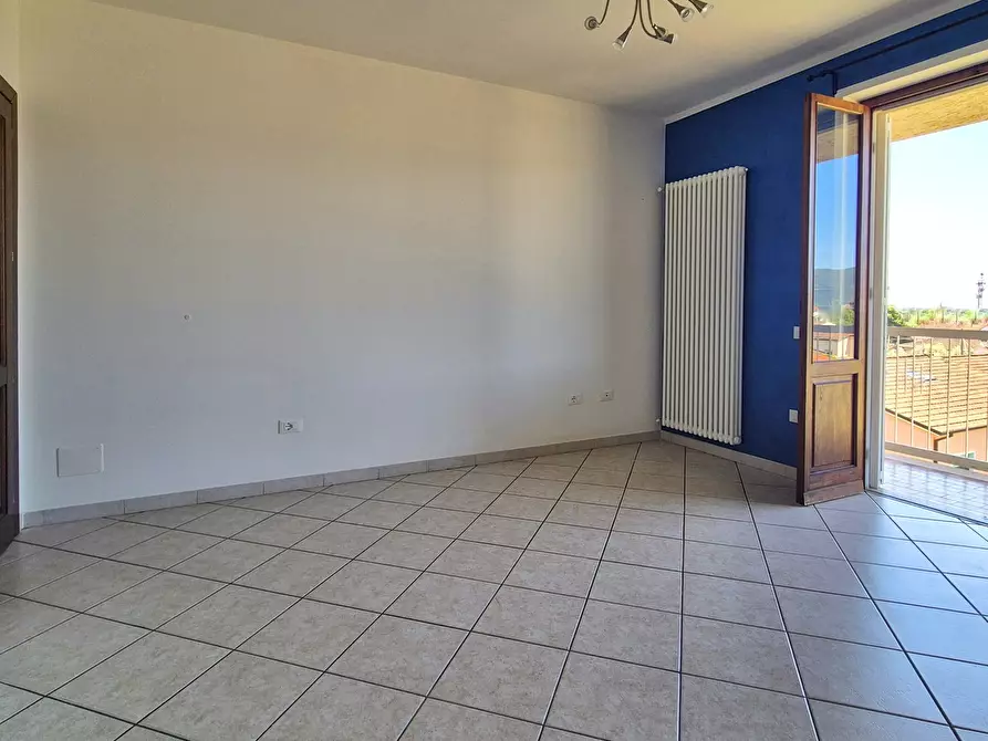 Immagine 23 di Trilocale in vendita  in Via Canale 106 a Castelnuovo Magra