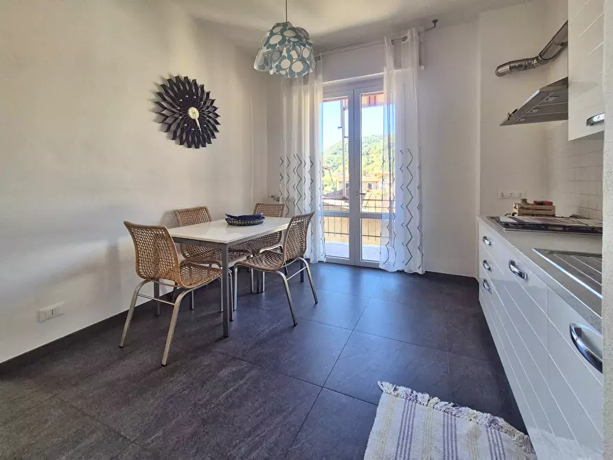 Immagine 31 di Trilocale in vendita  in Via Provinciale 329 a Lerici