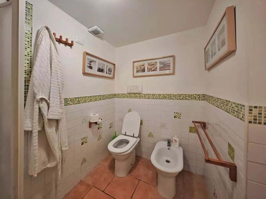 Immagine 29 di Porzione di casa in vendita  in Via Pretura 10 a Ameglia